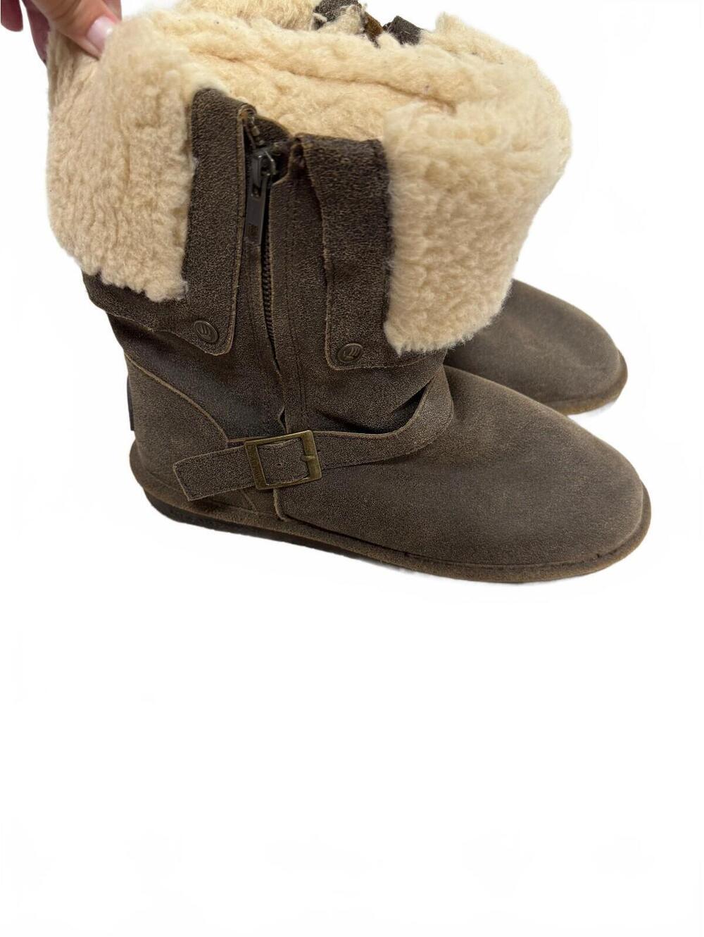 Bearpaw Boshie Women's Brown Suede Winter Boots Size 11